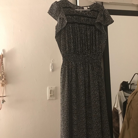 gap black midi dress